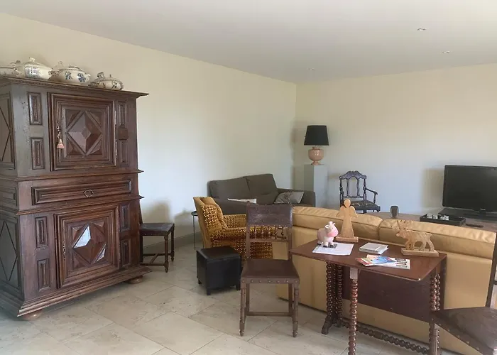 別荘 La Dependance De Bazin *