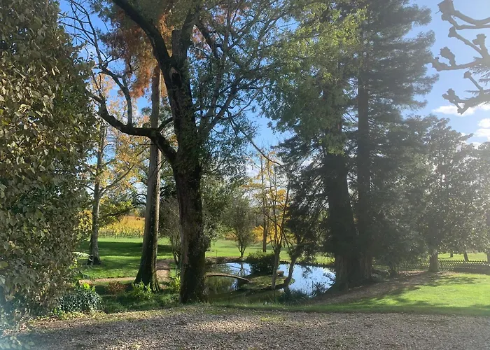 別荘 La Dependance De Bazin マルマンド